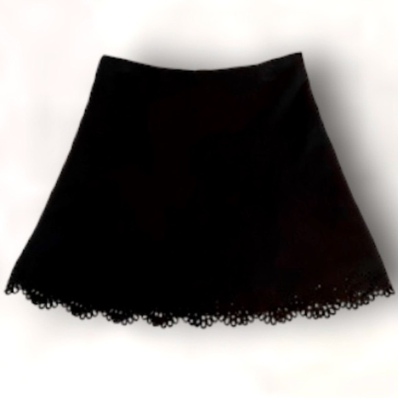 LOFT black laser cut out mini skirt Sz.4 - Picture 1 of 6